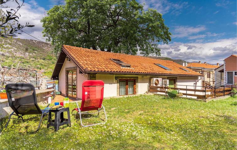 Ferienwohnung für 5 Personen, mit Terrasse in Bakar