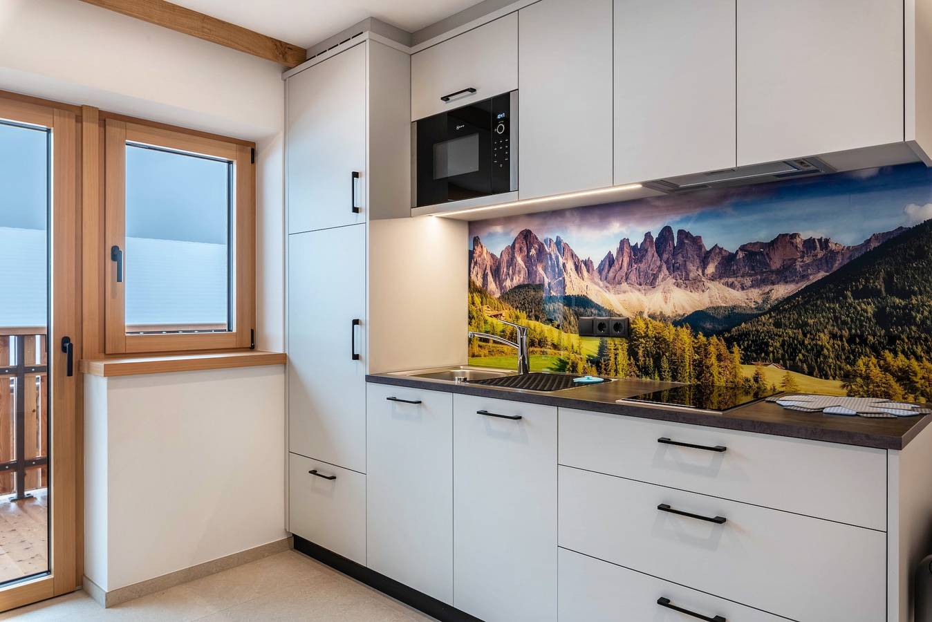 Farm 'Enzian' with Mountain View, Shared Terrace and Wi-Fi in Pardell, Villnöß