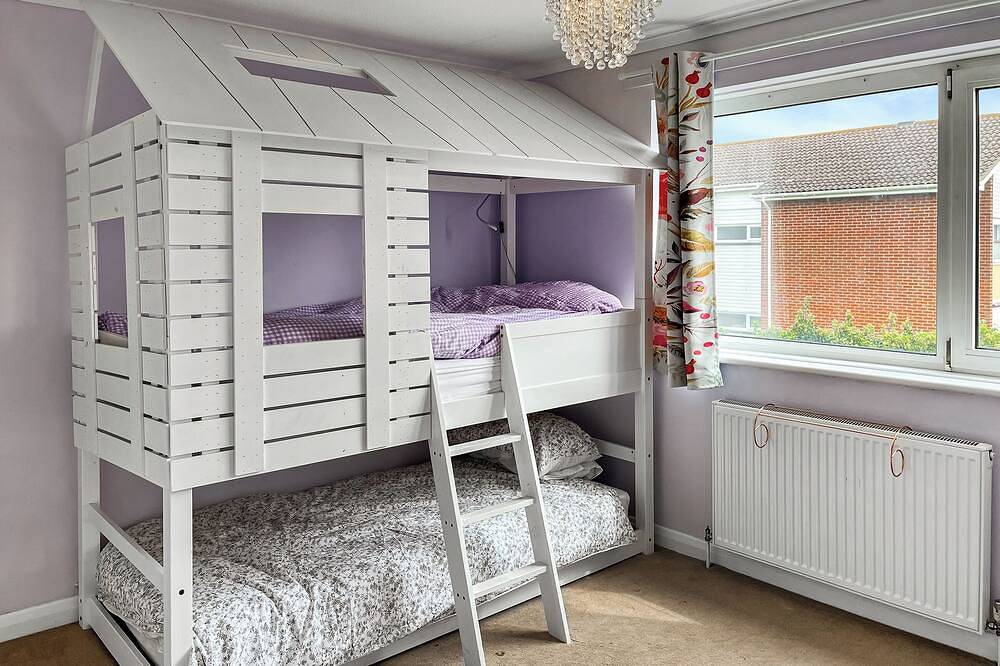 Alverstoke Seaside Cottage in Gosport, Hampshire