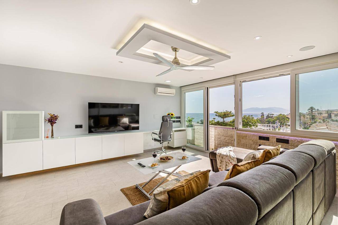 Apartamento entero, Three-Bedroom Apartment with Sea View in La Cala del Moral, Rincón de la Victoria
