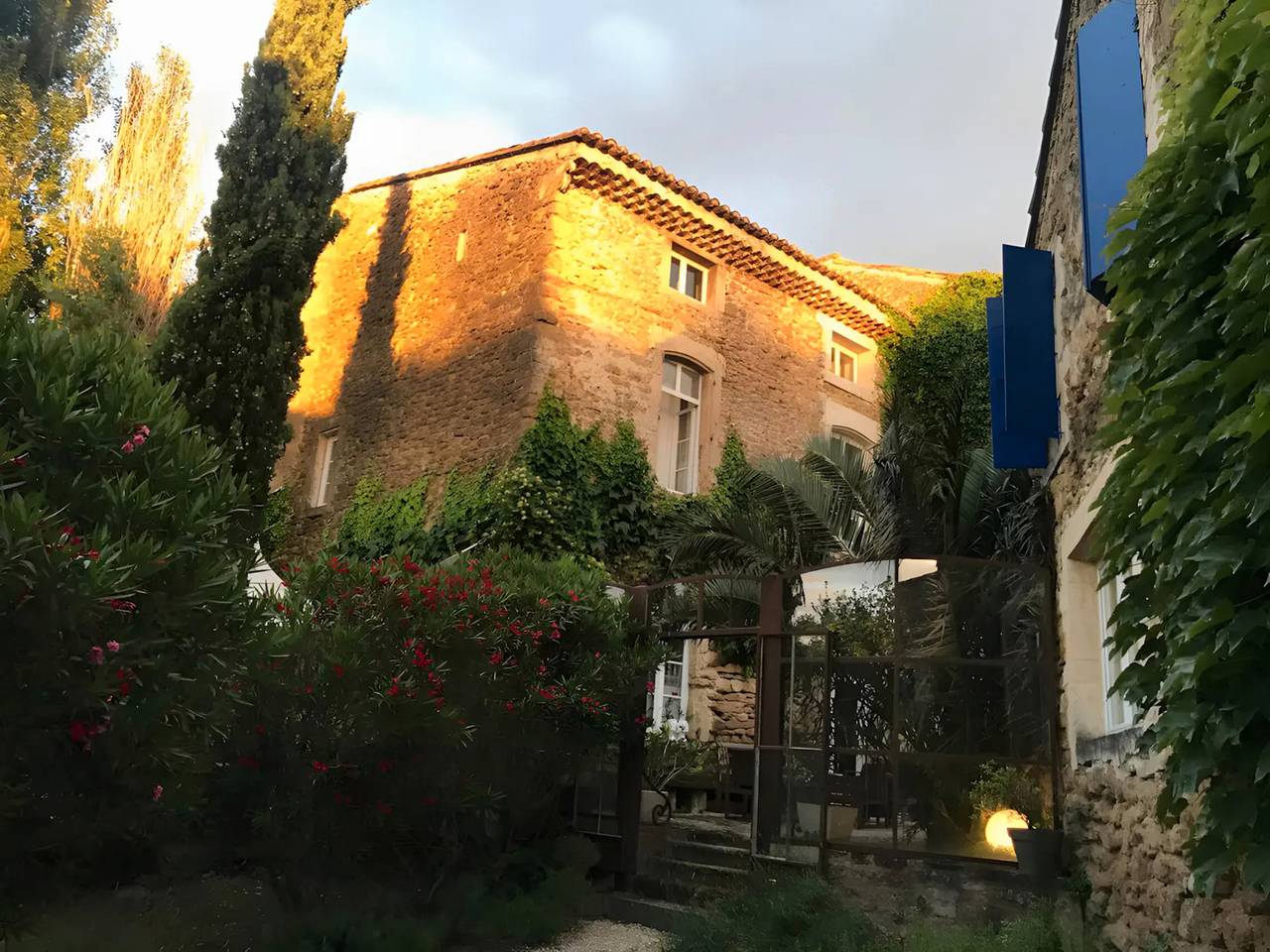 Gîte 'Les Aiguières en Provence' con Terraza Privada, Jardín Privado y Wi-Fi in Suze-la-Rousse, Región de Nyons