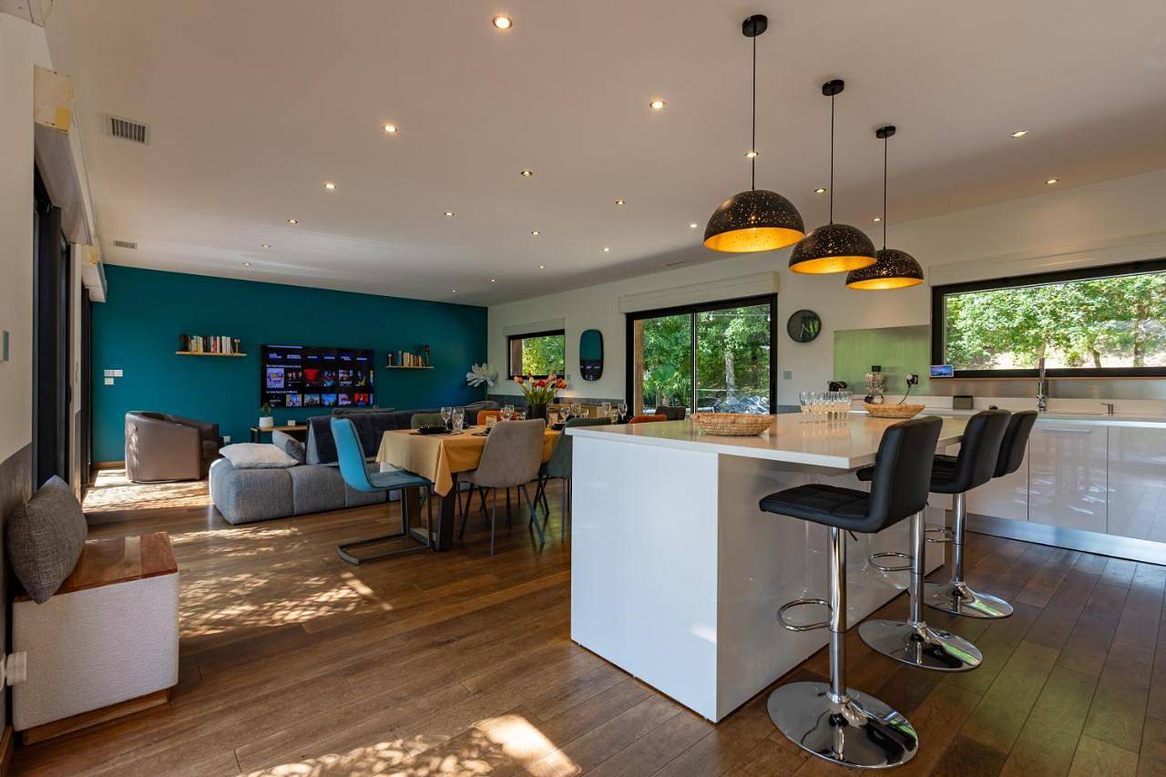 Three-Bedroom Holiday Home in Castres, Région de Castres