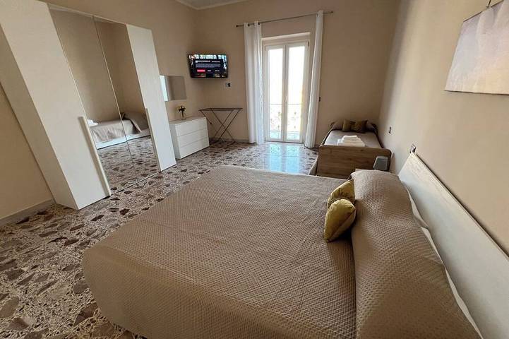 Entire apartment, Vacation Home \"Villa Fava\" a few km. from the Sea, Mountain and Lake in Falciano del Massico, Caserta Province