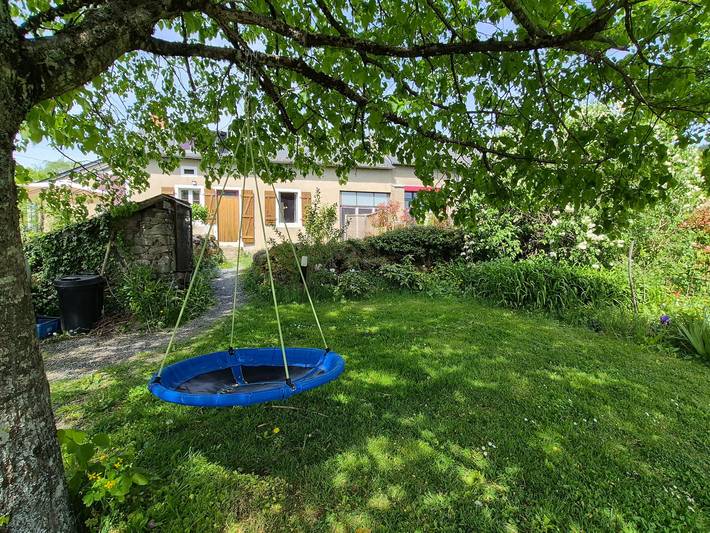 Gîte pour 3 personnes, avec jardin à Villapourçon
