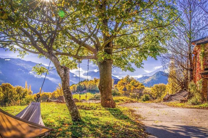 Casa rural para 4 personas, con jardín además de piscina y vistas, Se admiten mascotas en Alto Urgel - 3