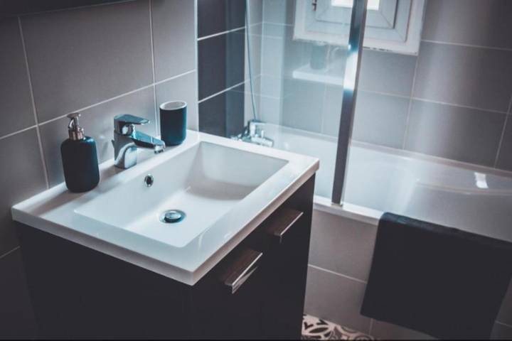Entire apartment, Le Lotus - avec place de parking in Annecy, Annecy (commune)