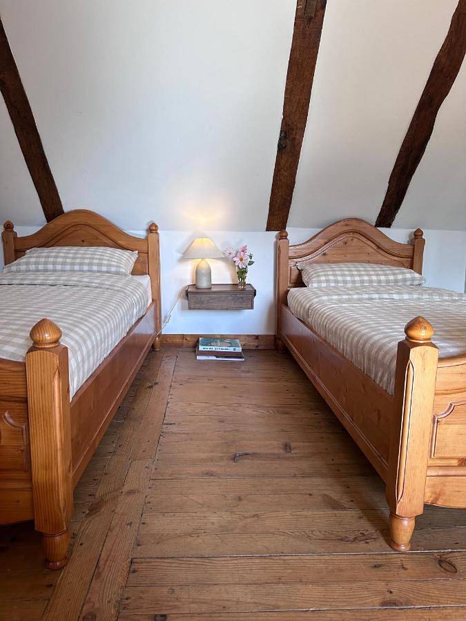 Location de vacances pour 8 personnes, avec jardin ainsi que terrasse et vue à Glandon - 3