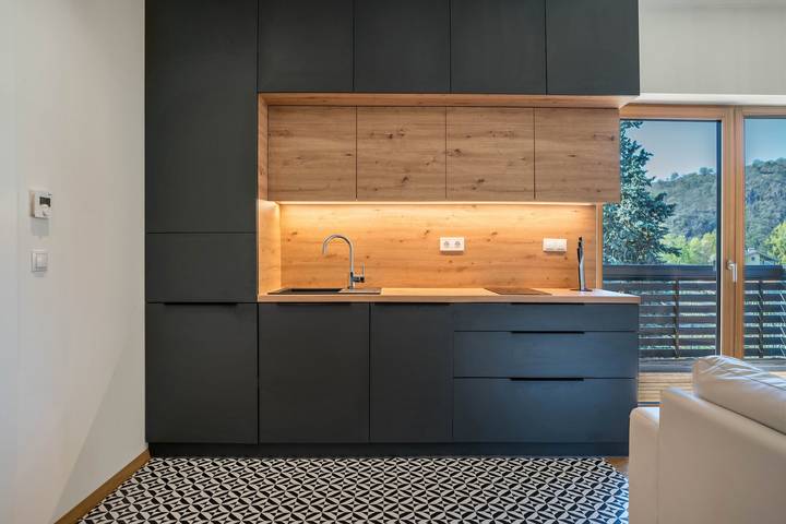 Appartamento intero, Appartamento 'Pension Grasser' con vista sulle montagne, terrazza privata e Wi-Fi in Auer, Alto Adige