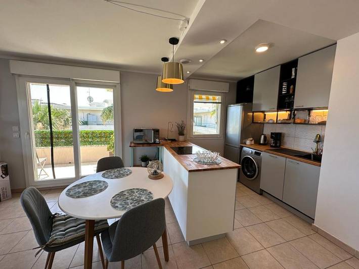 Gîte pour 2 personnes, avec balcon et jardin ainsi que vue et piscine dans Parc de Vaugrenier - 2