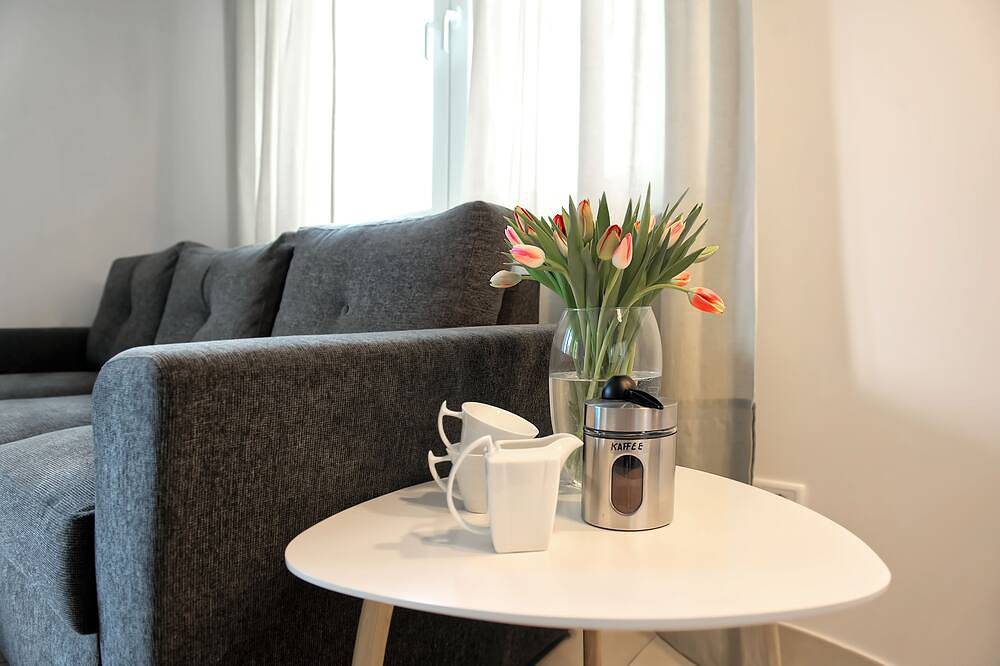 Ganze Wohnung, Modern Wohnen mit Smarttv, Parkplatz und Küche in Rehme, Bad Oeynhausen
