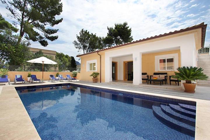 Casa de campo "Can Medina" cerca de la playa con piscina, terraza y jardín in Cala Sant Vicenc, Pollença