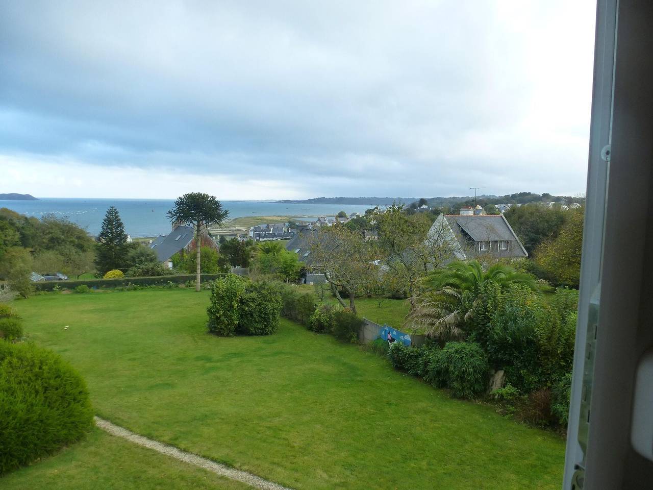 Maison à Perros-Guirec proche des plages in Saint-Quay-Perros, Côte de Granit Rose