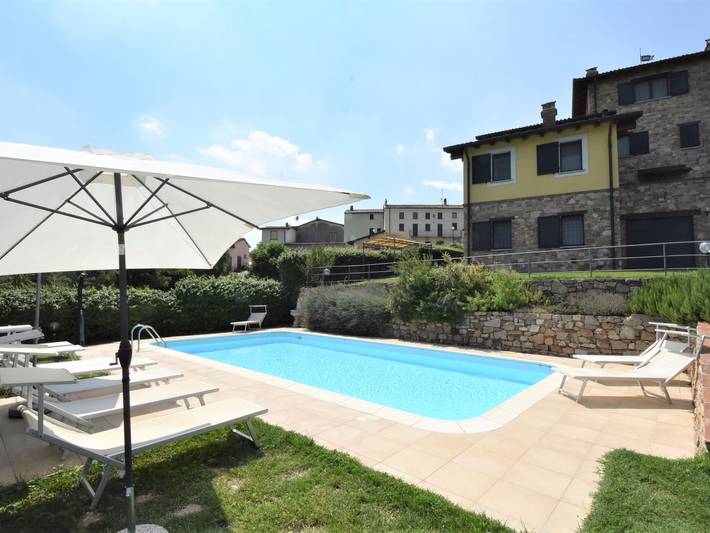 Holiday apartment for 3 people, with garden and view as well as terrace - 1