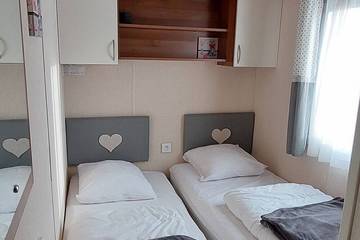 Camping pour 6 Personnes dans Dinard, Côte d’Émeraude, Photo 3