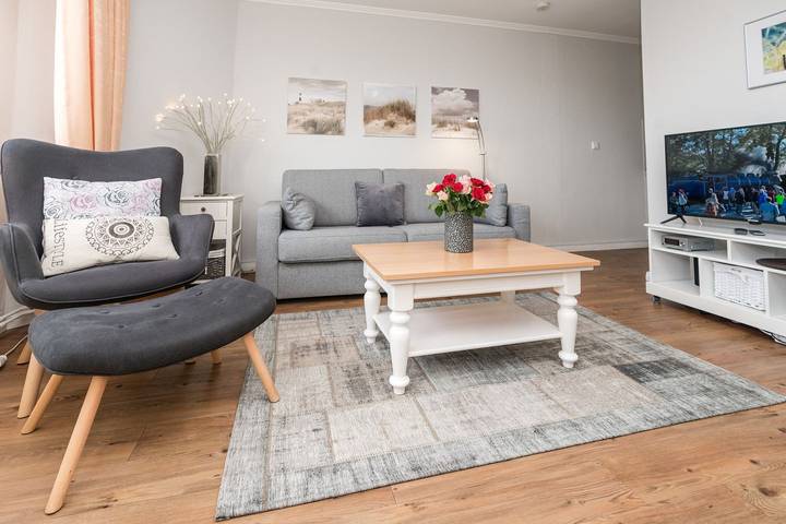 Ganze Wohnung, Moderne Ferienwohnung Haus Undine 2.Og mit Balkon und Terrasse in Westerland in Westerland, Sylt (Gemeinde)