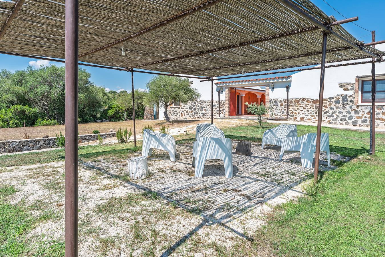 Villa 'Pedduzza' avec vue sur la mer, terrasse privée et Wi-Fi in Orosei, Golfe d'Orosei