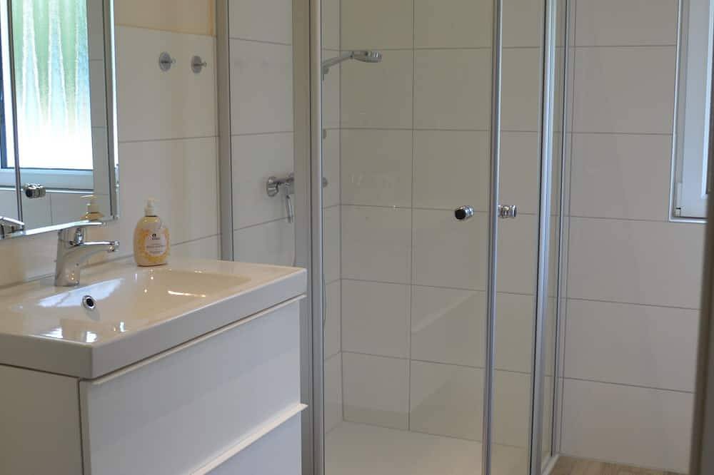Ganze Wohnung, Ferienwohnung in grüner Lage im Neckartal, sehr gut ausgestattet in Eberbach, Kurpfalz