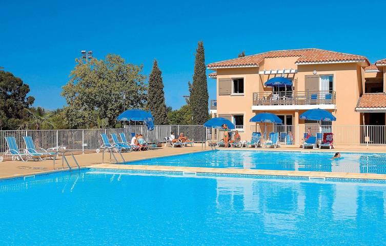 Gîte pour 2 personnes, avec piscine ainsi que sauna et balcon à La Londe-les-Maures - 4