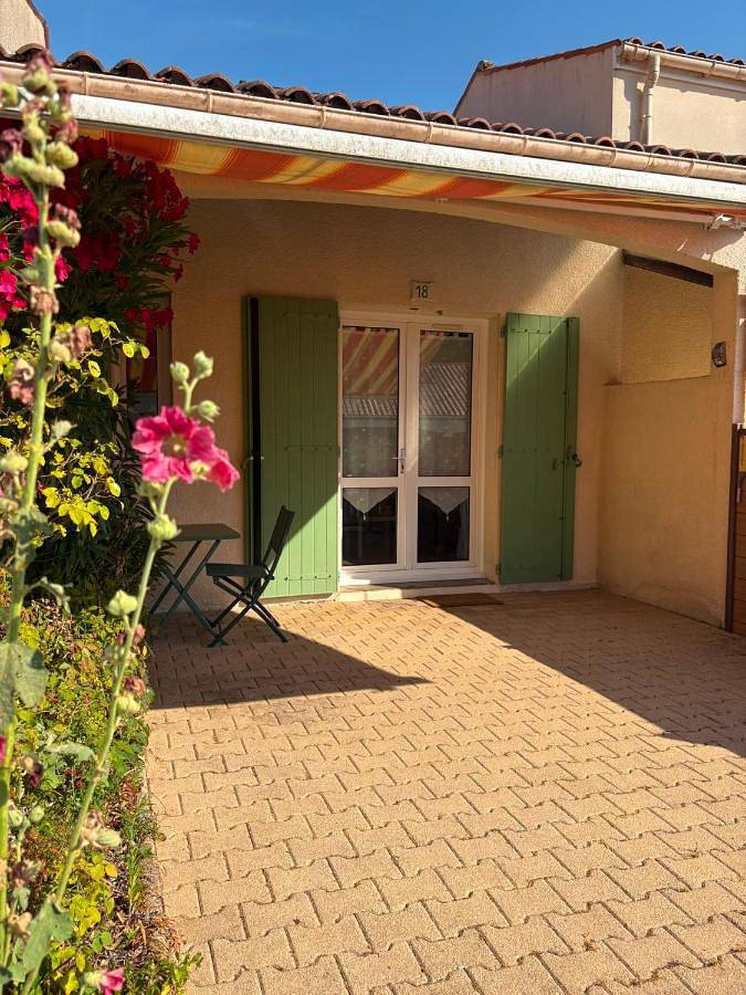 Location de vacances pour 6 personnes, avec Terrasse et Piscine dans Plage De L Arneche Meschers Sur Gironde - 4
