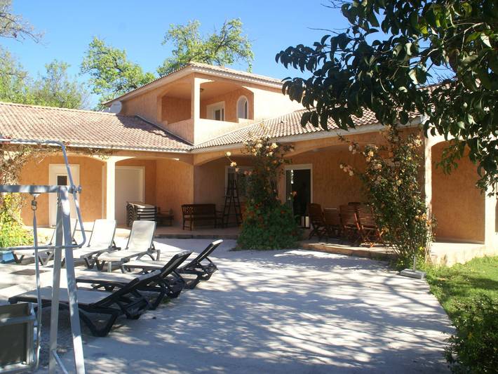 Chalet para 12 personas, con terraza y piscina, Se admiten mascotas - 1