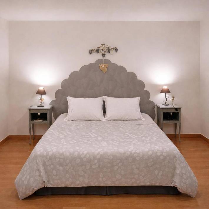 Chambre d’hôte pour 5 personnes, avec jacuzzi ainsi que sauna et jardin dans l' Ain - 2