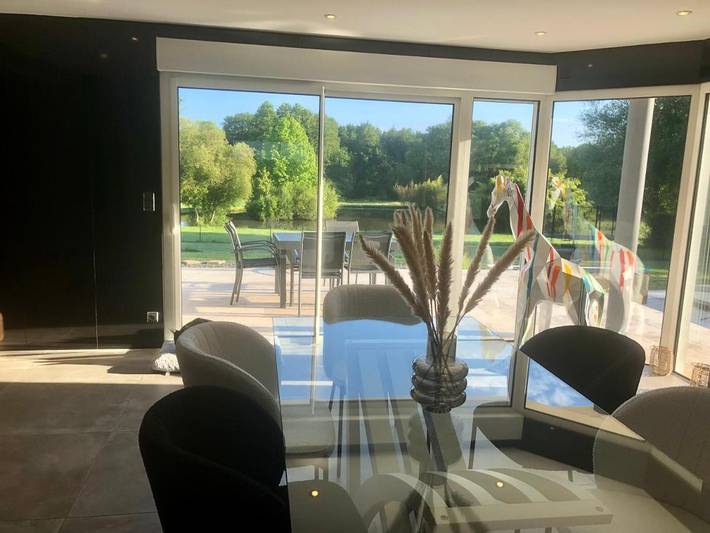 Appartement de vacances pour 7 personnes, avec Terrasse et Jardin ainsi que Piscine et Vue
