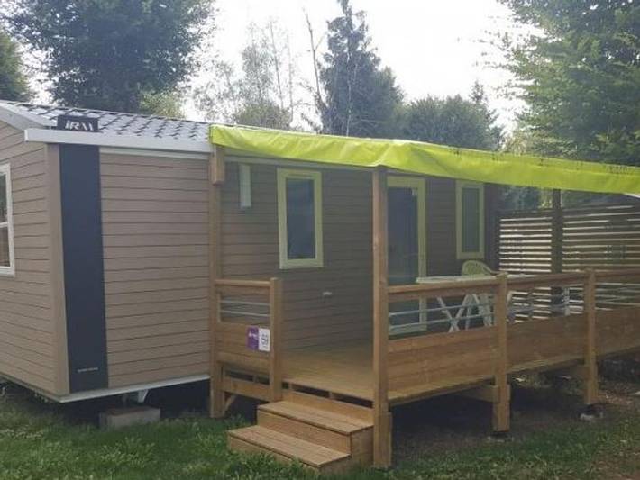 Camping pour 4 personnes, avec bassin pour enfant ainsi que piscine et sauna dans le Jura - 2
