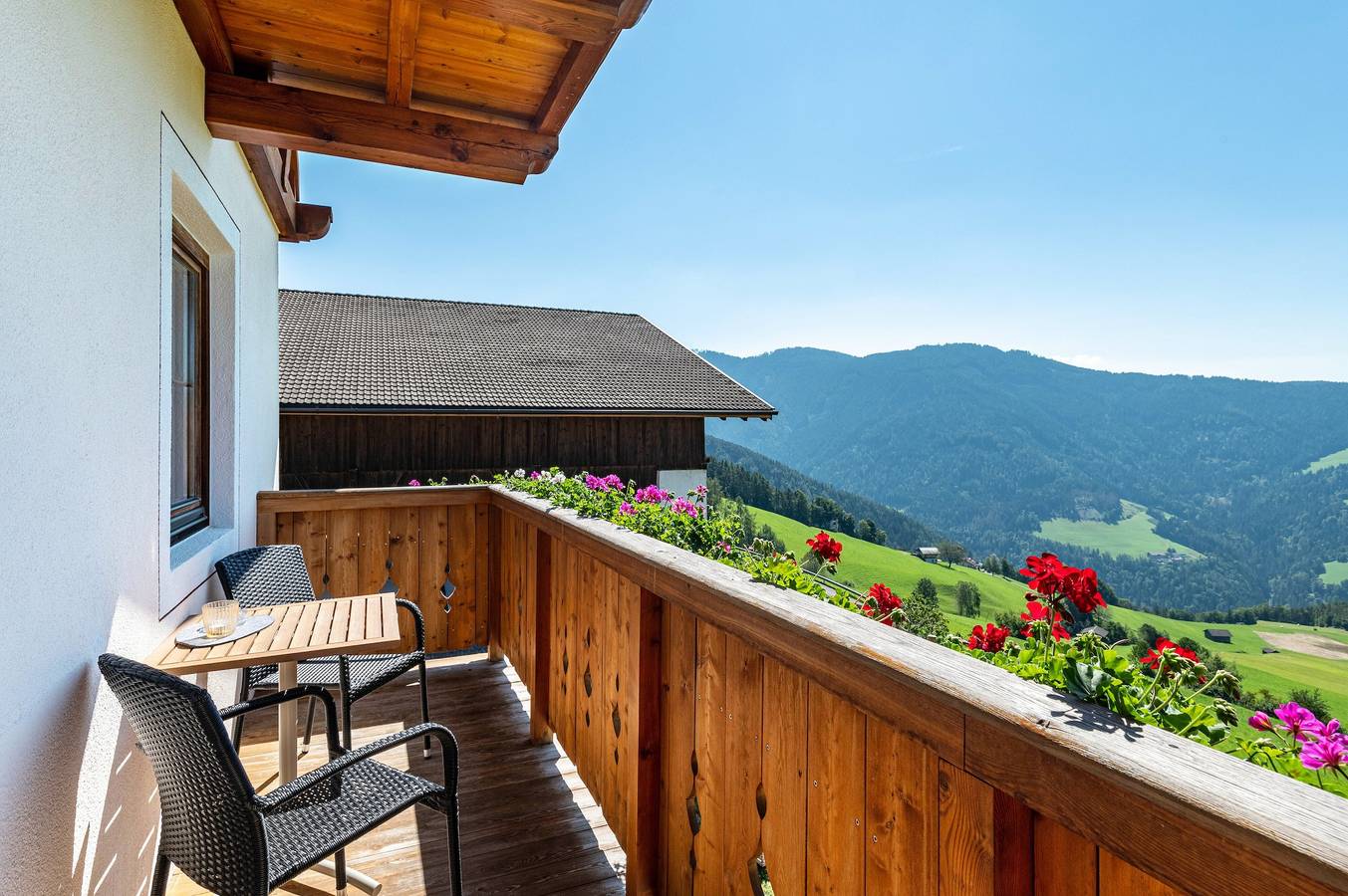 Ganze Wohnung, Ferienwohnung "Mongaduierhof Panorama" mit Bergblick, Gemeinschaftsgarten und Wlan in Völs am Schlern, Dolomiti Superski