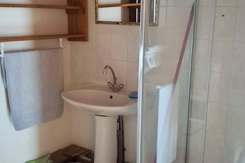Apartamento entero, Mountain apartment at the foot of the slopes in La Morte, Parque Nacional de los Ecrins