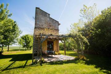 Gîte pour 2 personnes, avec terrasse et piscine dans le Tarn