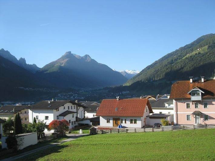 Gîte pour 4 personnes, avec vue ainsi que terrasse et jardin à Fulpmes - 2