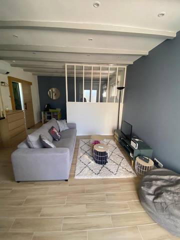 Gîte pour 3 personnes, avec terrasse ainsi que jardin et piscine à Lautrec