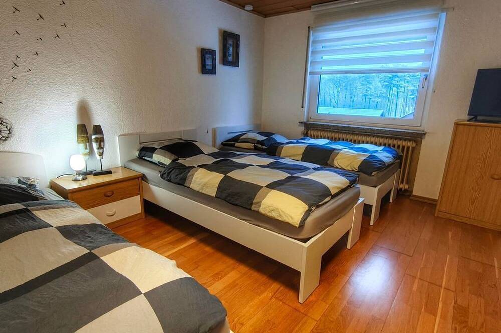 Ganze Wohnung, Hillis Ferienwohnung Saarland - Ferienwohnung in St. Ingbert, Saarpfalz-Kreis
