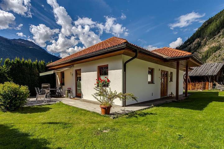 Ferienwohnung für 4 Personen, mit Garten und Terrasse in Tirol - 2