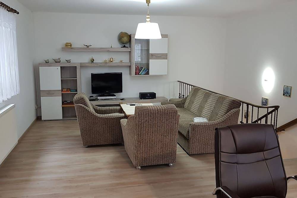 Neu renoviertes Ferienhaus Matthes in Zella-Mehlis, Rennsteig