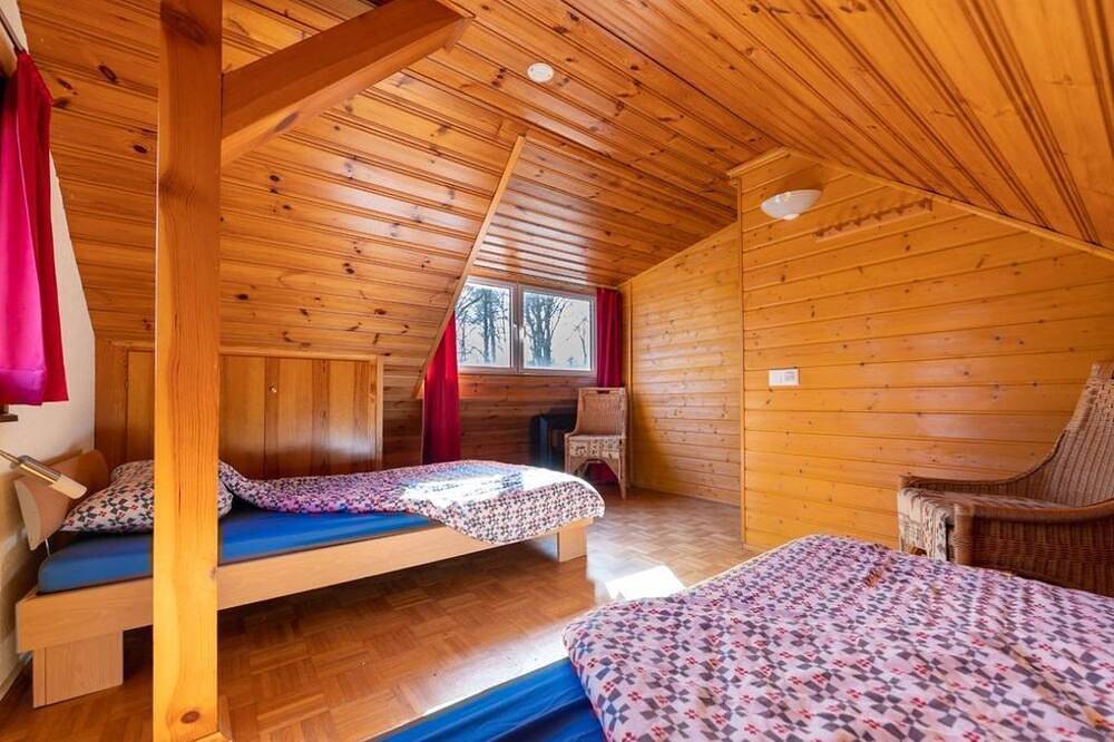 Ganze Wohnung, Ferienhaus Das kleine Paradies - Hundefreundliches Ferienhaus für 6 Personen in Altenkirchen (Westerwald), Altenkirchen & Umgebung