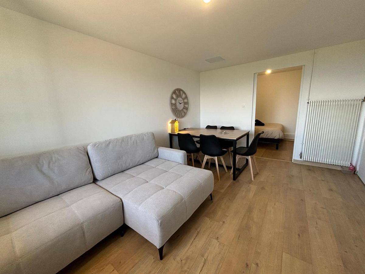 Appartement entier, One-Bedroom Apartment in Monnetier-Mornex, Région de Saint-Julien-en-Genevois