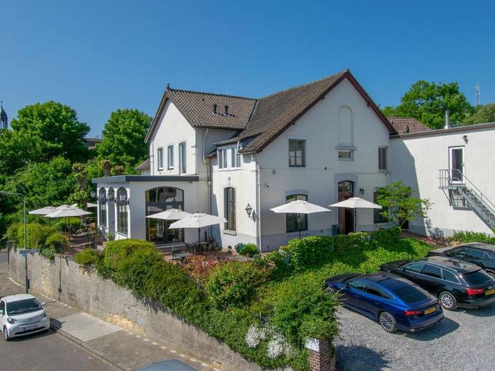 Vakantieappartement voor 8 personen, met Terras in Schin op Geul