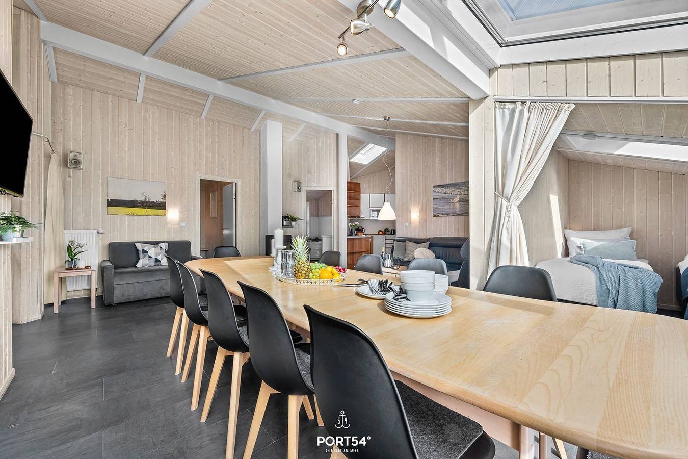 Hellig Hus am Strand - Whirlwanne, finn. Sauna, 2 Duschen, Kaminofen, Terrasse in Schönhagen, Brodersby