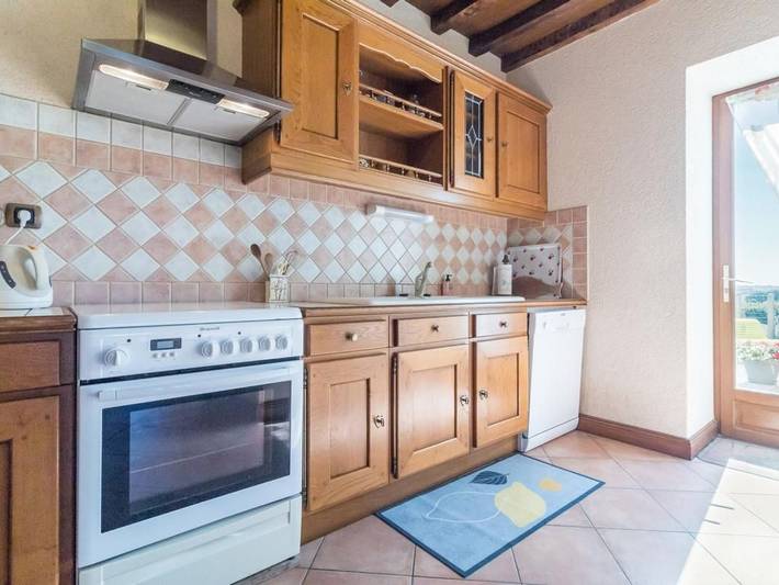 Charmantes, freistehendes Haus mit Garten, ideal für Familien in Jouey, Beaune und Umgebung