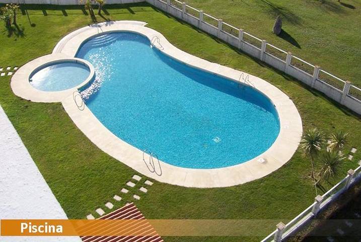 Apartamento de vacaciones para 4 personas, con piscina además de jardín y vistas - 1