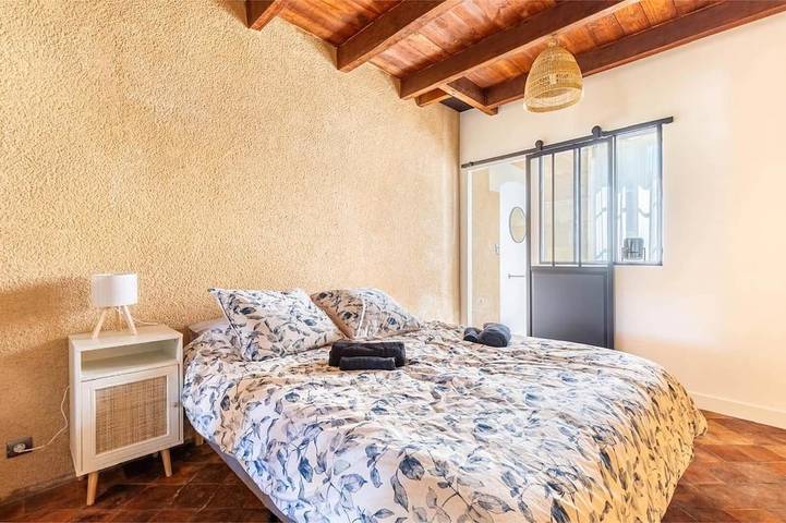 Location de vacances pour 2 personnes, avec piscine ainsi que sauna et jardin à Saint-Savin (Gironde) - 2