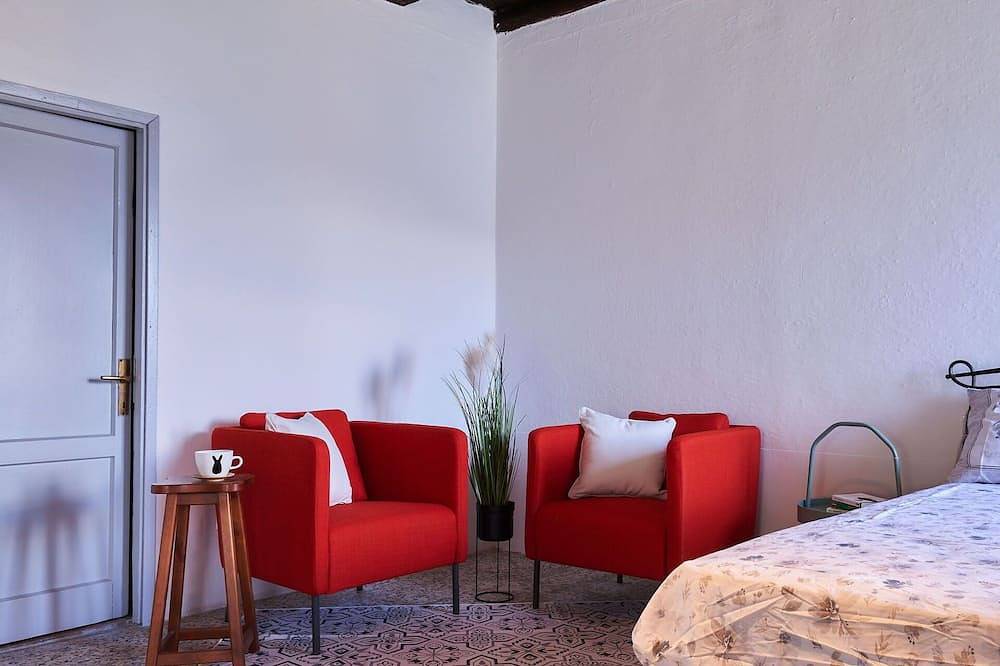 Angenehme Wohnung in einem Ferienhaus mit Klimaanlage, W-Lan, Tv, Terrasse und Haustiere erlaubt in Verginate, Bellano