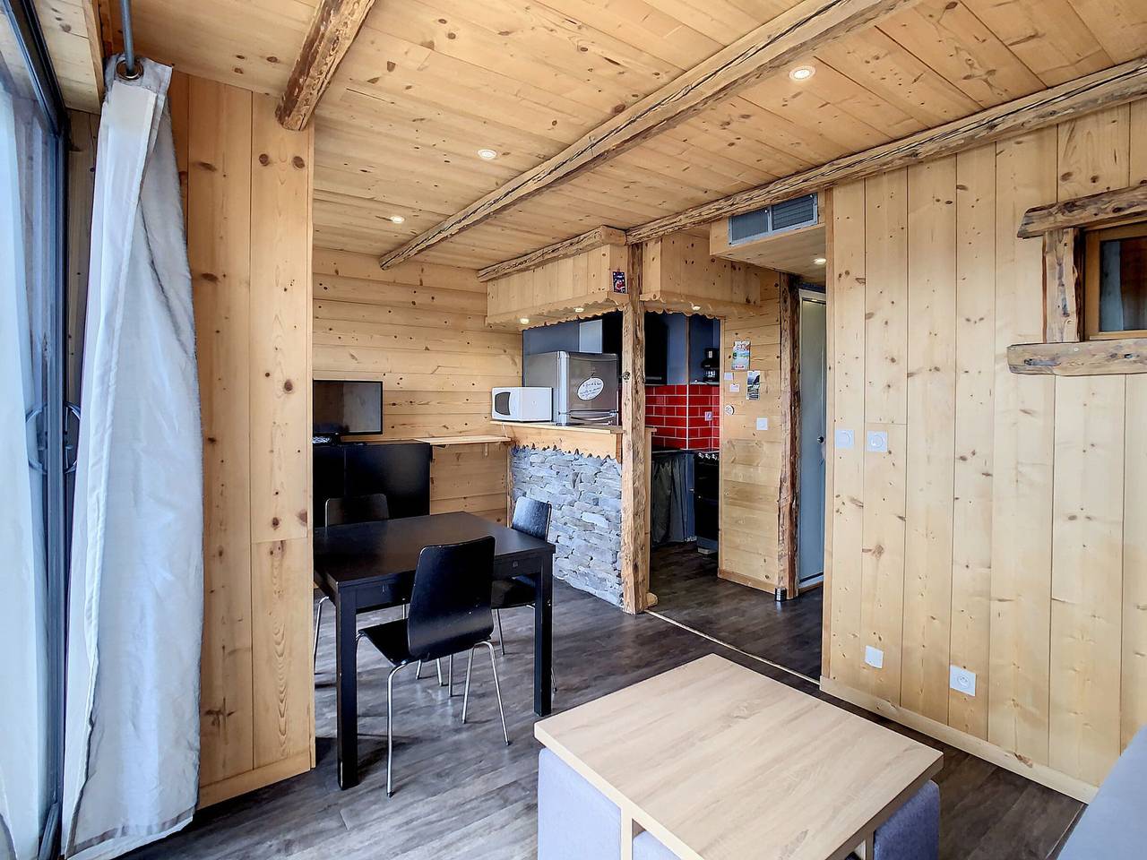 Studio entier, Appartement rénové 4 pers, montagne, accès skis aux pieds in La Toussuire, Fontcouverte-la-Toussuire