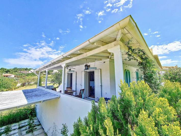 Location de vacances pour 4 personnes, avec jardin, adapté aux familles à Porto Heli