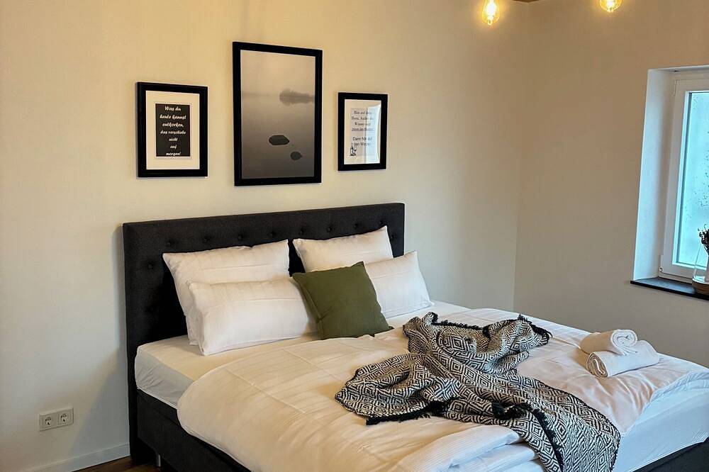 Geheel appartement, Apartment - Loft Apartment, 160 qm², balcony, parking lot, modern, up to 8 pers. in Piesport, Bernkastel-Kues en Omgeving