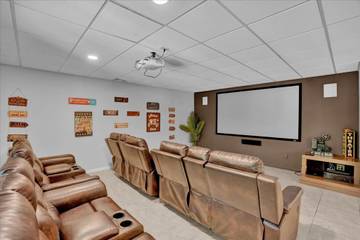 Vacation Rental for 12 Guests in Albrightsville, Hickory Run State Park, Picture 1