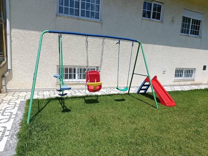 Location de vacances pour 4 personnes, avec piscine ainsi que jardin et terrasse à Santa Maria da Feira - 3