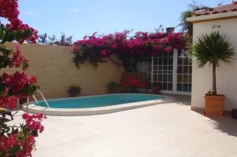 Familienhaus mit privatem Pool, Solarheizung, am Strand - Free wifi in Peniche, Leiria District