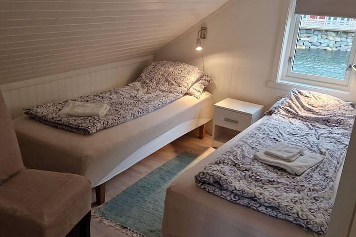 Blockhütte für 6 Personen, mit Sauna und Balkon auf den Lofoten - 3